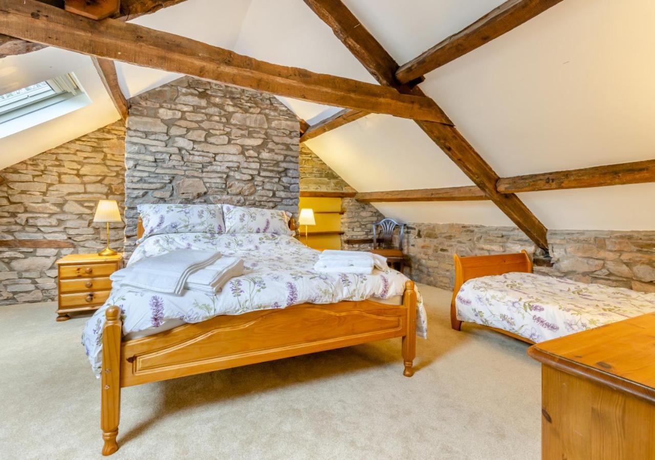 Castell Madoc Cottages Lower Chapel Kültér fotó